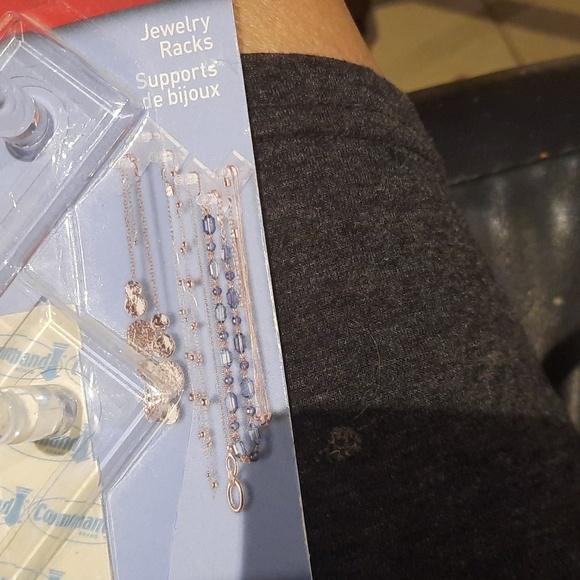 NWT Command Wall hooks 🪝 organizer 🔑 🚗🏠 DAMAGE FREE HANGING you get all! - Picture 3 of 6